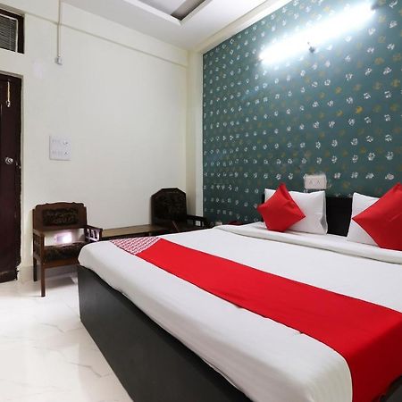 Oyo 40431 Hotel Amar Prem Lucknow Ngoại thất bức ảnh