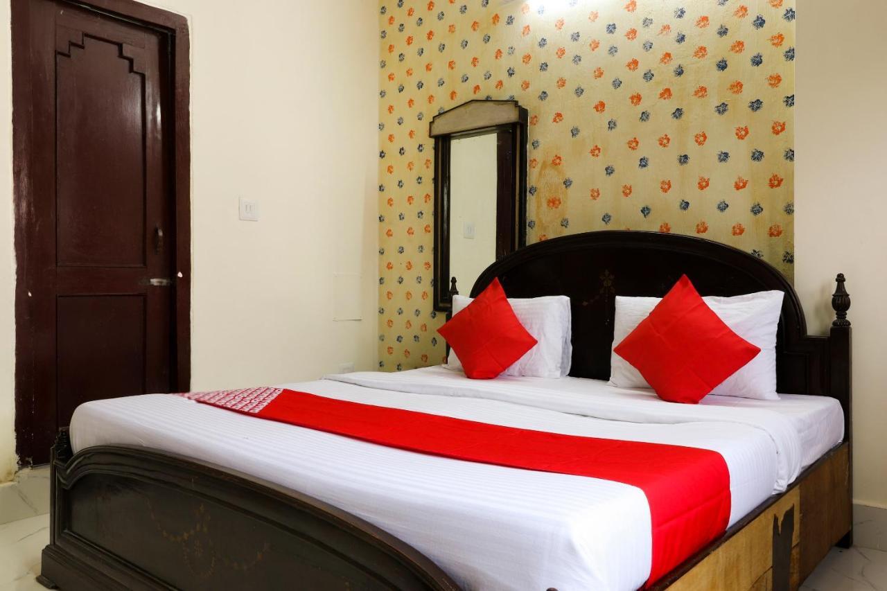 Oyo 40431 Hotel Amar Prem Lucknow Ngoại thất bức ảnh