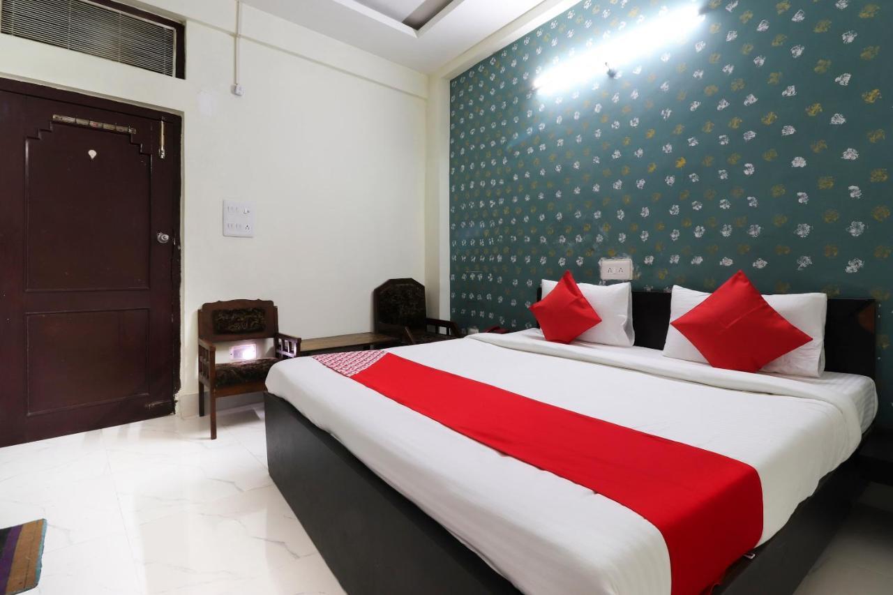 Oyo 40431 Hotel Amar Prem Lucknow Ngoại thất bức ảnh