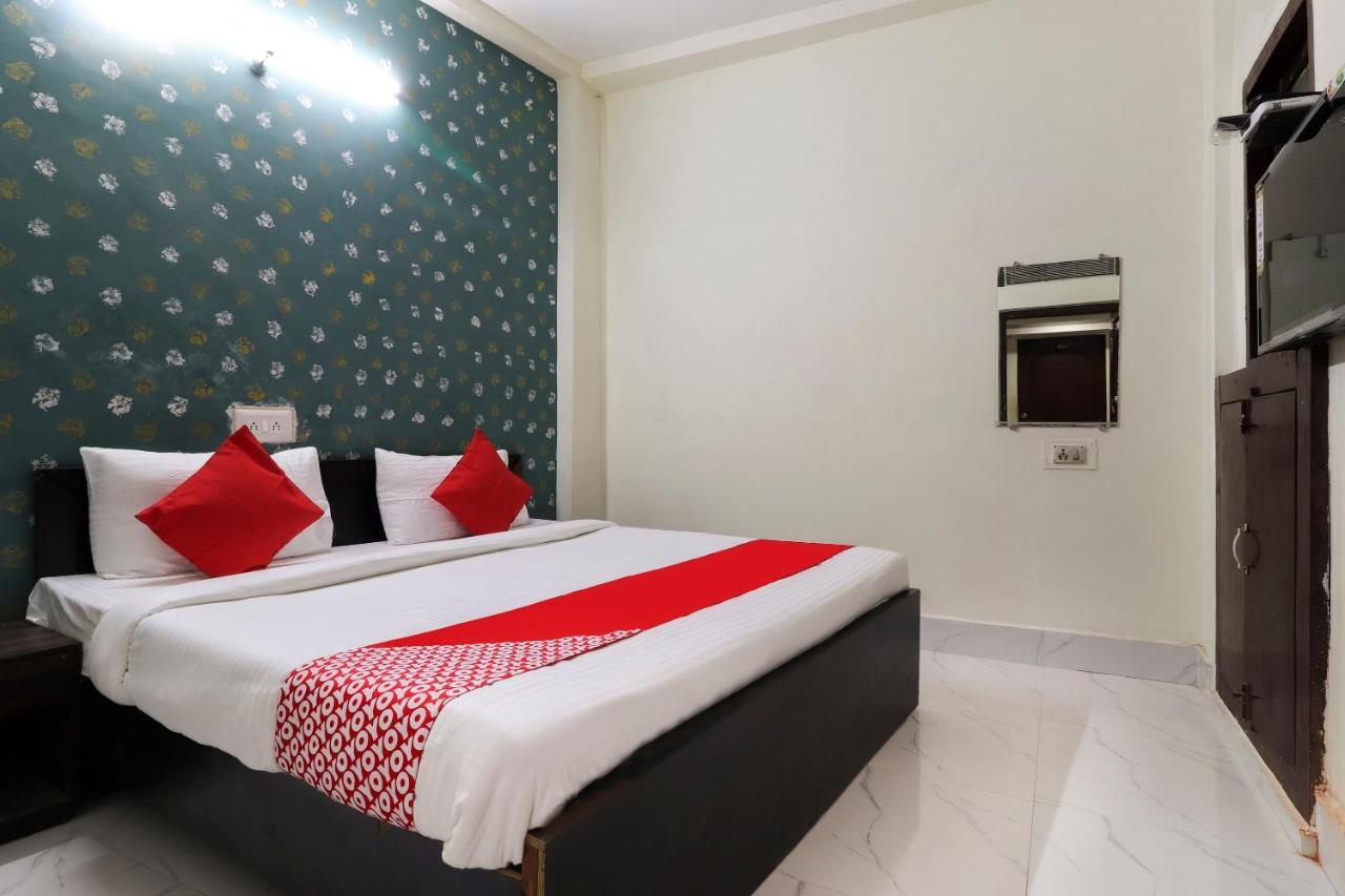 Oyo 40431 Hotel Amar Prem Lucknow Ngoại thất bức ảnh