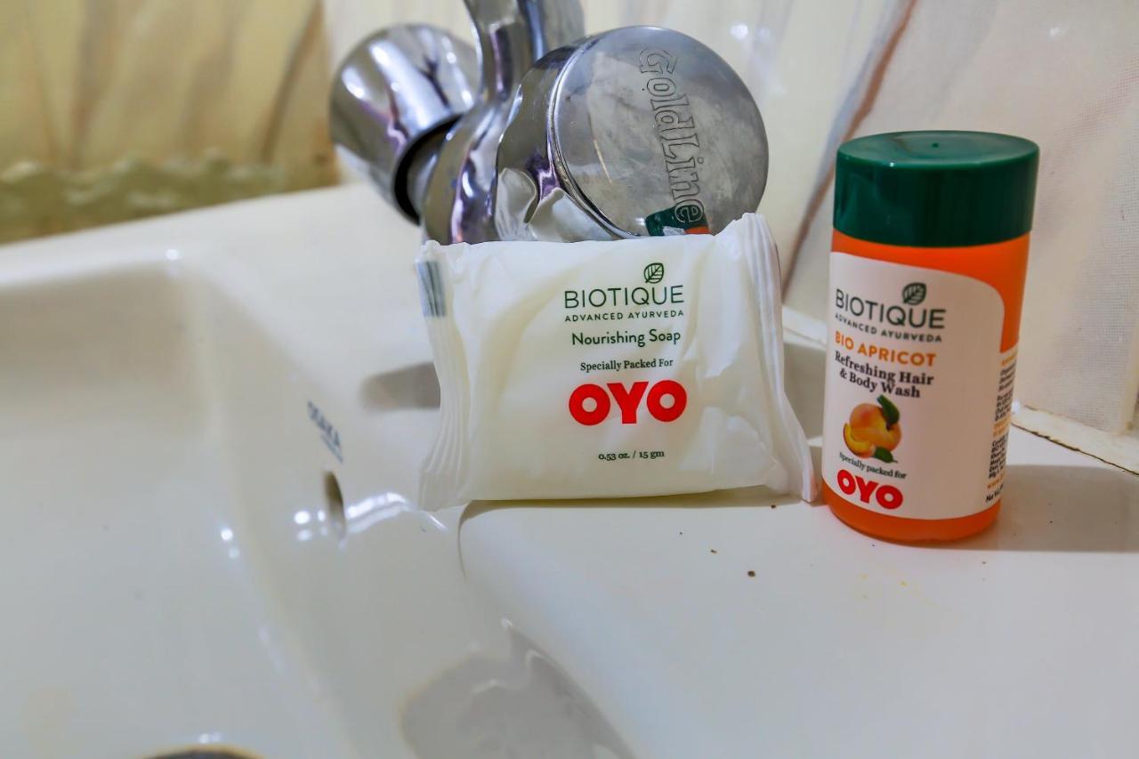 Oyo 40431 Hotel Amar Prem Lucknow Ngoại thất bức ảnh